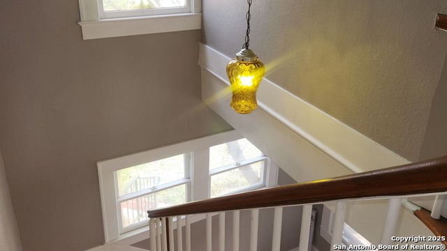 Image 2 of 15 For 1601 Woodlawn  1