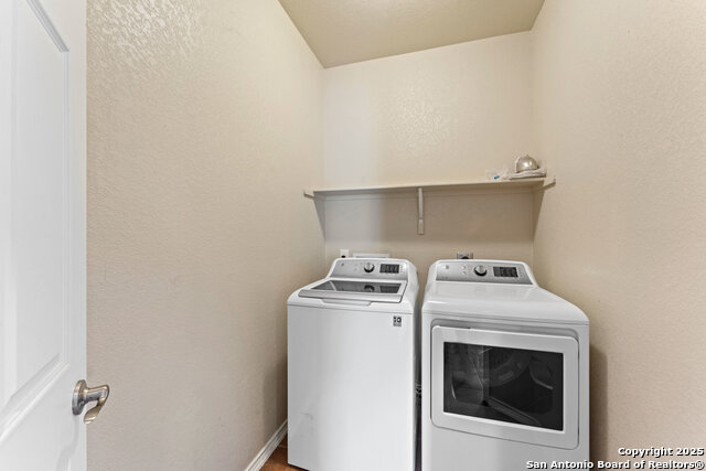Listing photo id 14 for 8903 Derby Dan