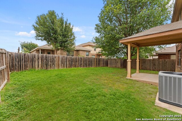 Listing photo id 27 for 8903 Derby Dan