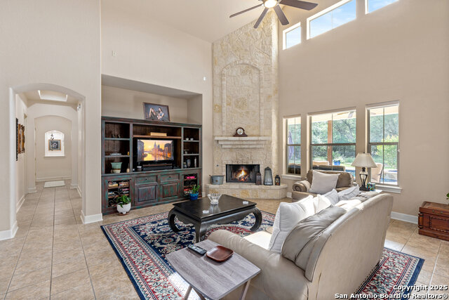 Image 15 of 46 For 114 Riverwood