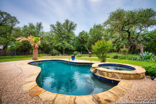 Image 38 of 46 For 114 Riverwood