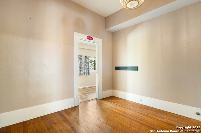 Image 10 of 49 For 2903 Ashby W