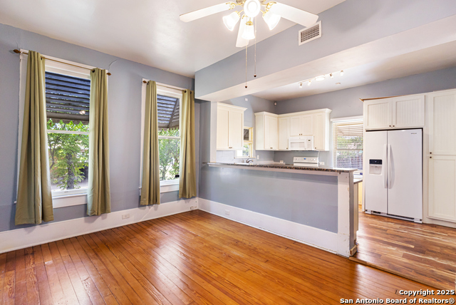 Image 17 of 49 For 2903 Ashby W