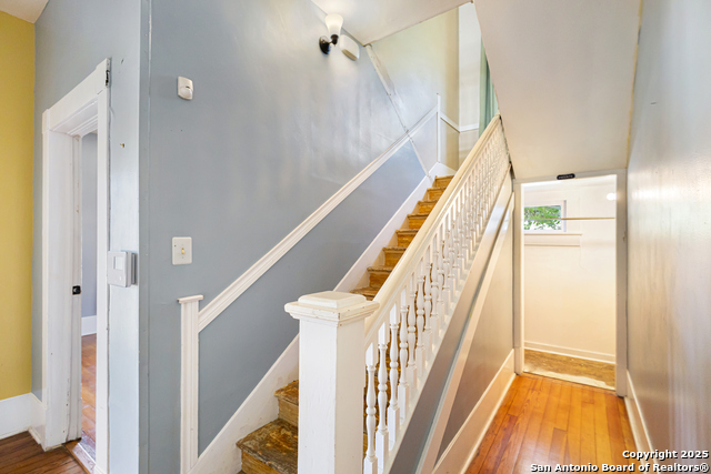 Image 21 of 49 For 2903 Ashby W