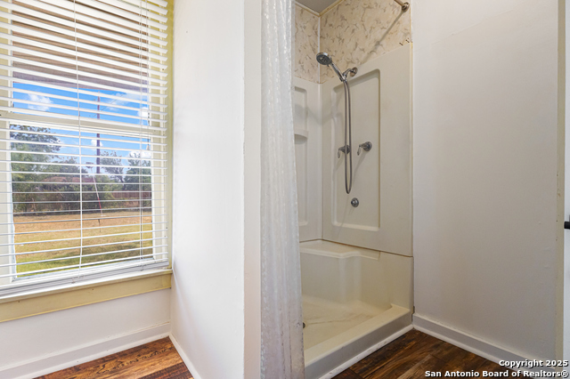Image 24 of 49 For 2903 Ashby W