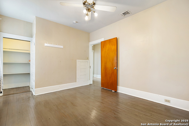 Image 26 of 49 For 2903 Ashby W