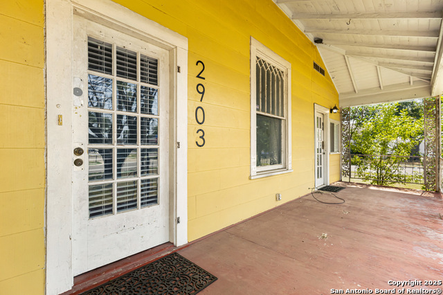 Image 36 of 49 For 2903 Ashby W