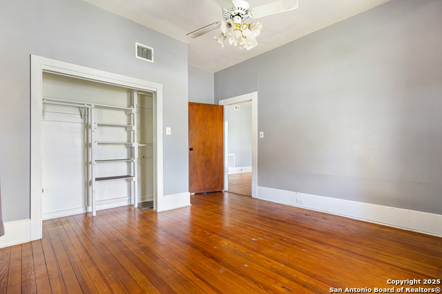 Image 5 of 49 For 2903 Ashby W