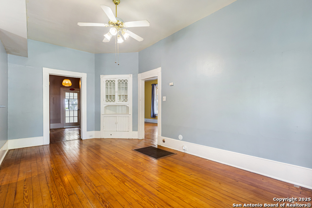 Image 8 of 49 For 2903 Ashby W