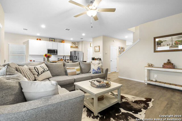 Listing photo id 16 for 700 Ridge View