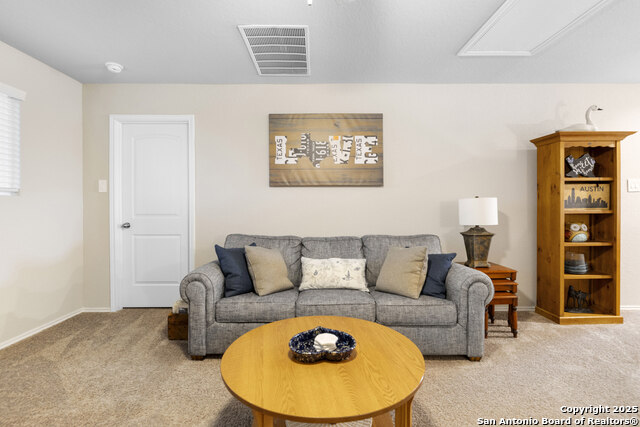 Listing photo id 23 for 700 Ridge View