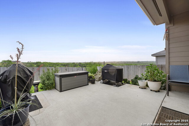 Listing photo id 35 for 700 Ridge View