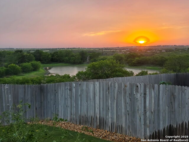 Listing photo id 44 for 700 Ridge View