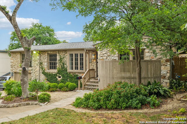 Details for 113 Sunset E, San Antonio, TX 78209