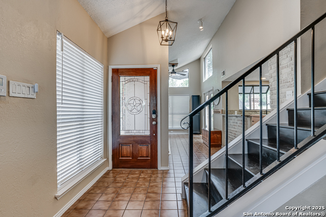 Listing photo id 8 for 13426 Marceline
