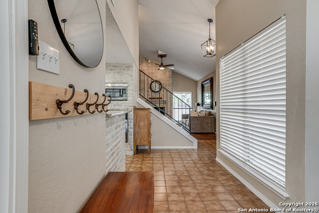 Listing photo id 20 for 13426 Marceline