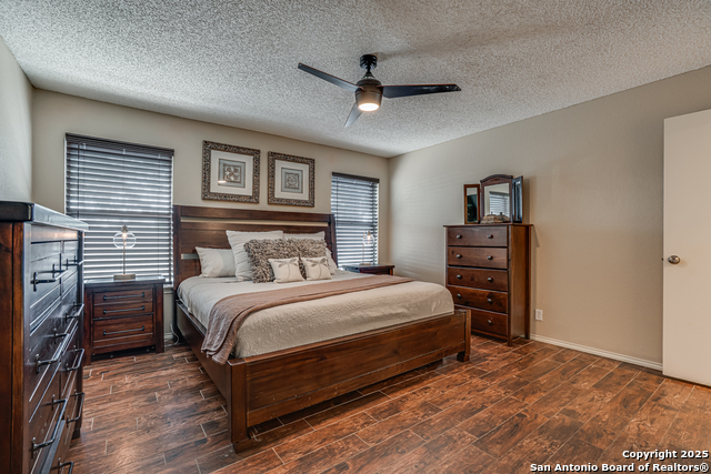 Listing photo id 22 for 13426 Marceline