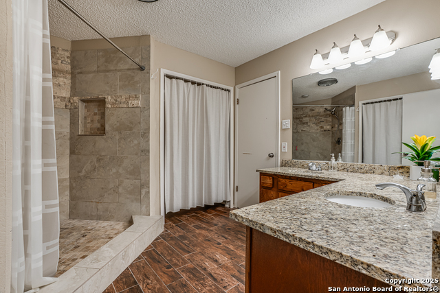 Listing photo id 23 for 13426 Marceline