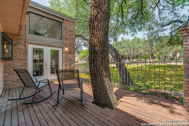 Listing photo id 1 for 13426 Marceline