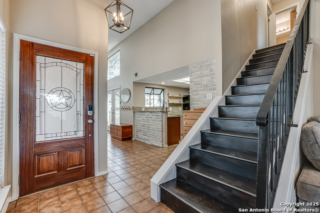 Listing photo id 3 for 13426 Marceline