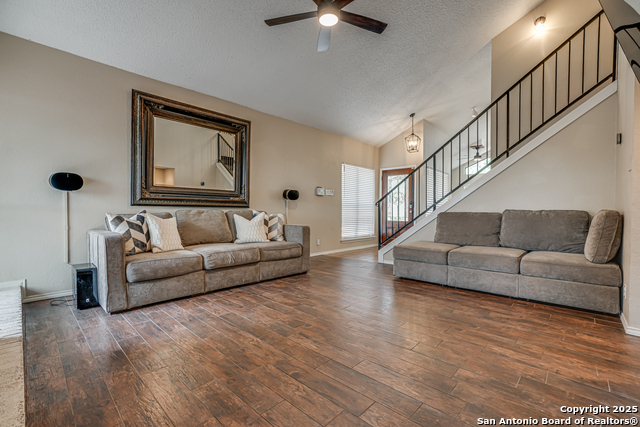 Listing photo id 6 for 13426 Marceline