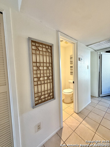 Image 11 of 23 For 3843 Barrington  111c