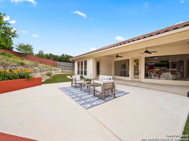 Listing photo id 44 for 20222 Bella Glade