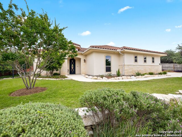 Listing photo id 3 for 20222 Bella Glade