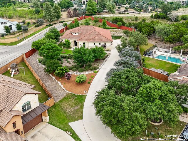 Listing photo id 48 for 20222 Bella Glade