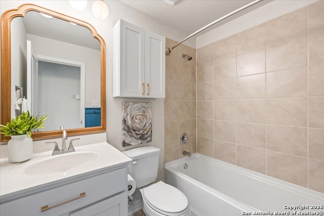 Listing photo id 24 for 9702 Tupelo Hollow