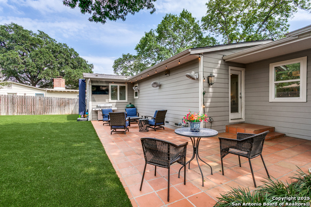 Image 21 of 25 For 247 Brightwood Pl