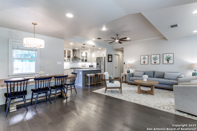 Image 7 of 25 For 247 Brightwood Pl