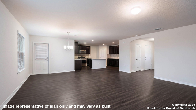Image 2 of 24 For 2715 Green Leaf Way