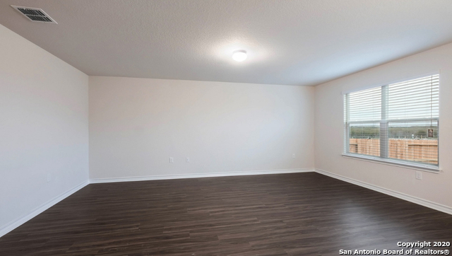 Image 20 of 24 For 2715 Green Leaf Way