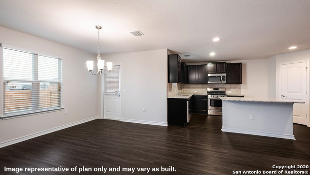 Image 3 of 24 For 2715 Green Leaf Way