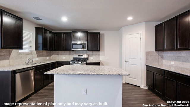 Image 4 of 24 For 2715 Green Leaf Way