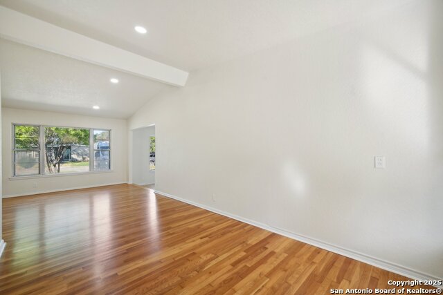 Image 6 of 24 For 407 Haverford Dr.