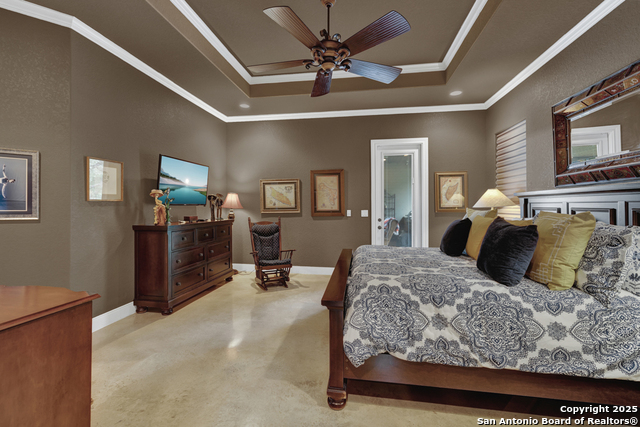 Listing photo id 13 for 835 Shady Hollow
