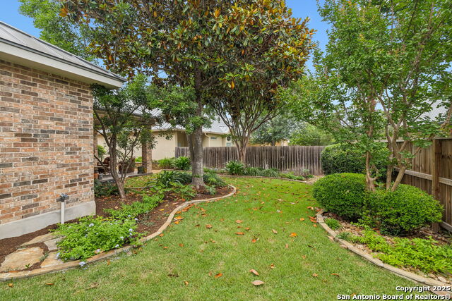 Listing photo id 102 for 126 Calais Way