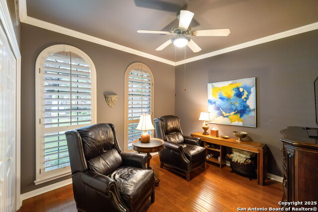 Listing photo id 19 for 126 Calais Way
