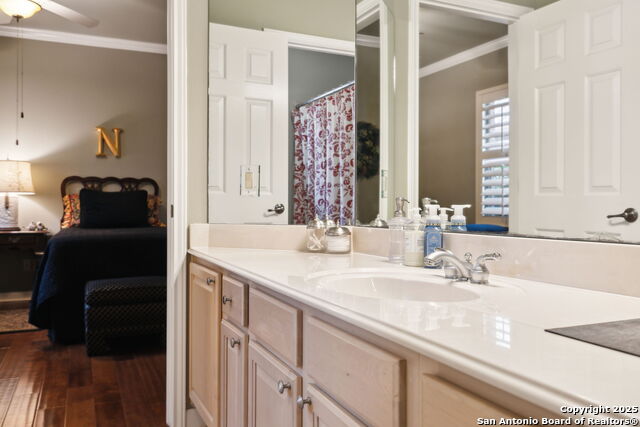 Listing photo id 27 for 126 Calais Way