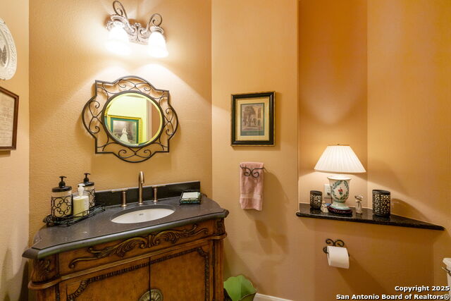 Listing photo id 29 for 126 Calais Way