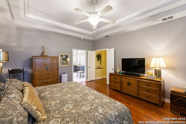 Listing photo id 35 for 126 Calais Way