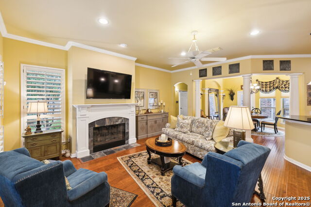 Listing photo id 46 for 126 Calais Way