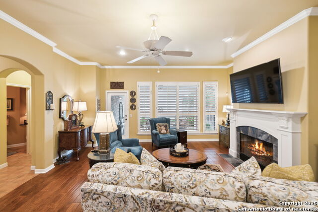 Listing photo id 56 for 126 Calais Way
