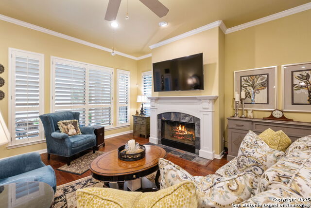 Listing photo id 60 for 126 Calais Way