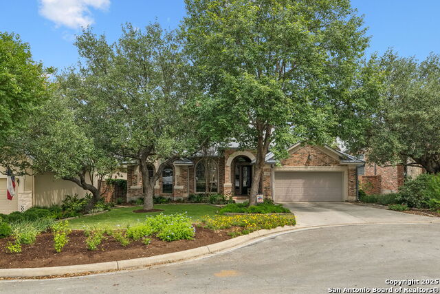 Listing photo id 5 for 126 Calais Way