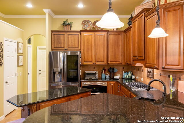 Listing photo id 70 for 126 Calais Way