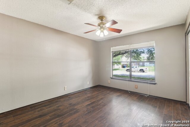 Image 15 of 25 For 6831 Raintree Path