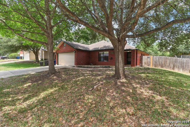 Image 3 of 25 For 6831 Raintree Path